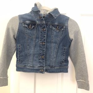 TUCKER + TATE Girl's jean jacket Size L (10/12)